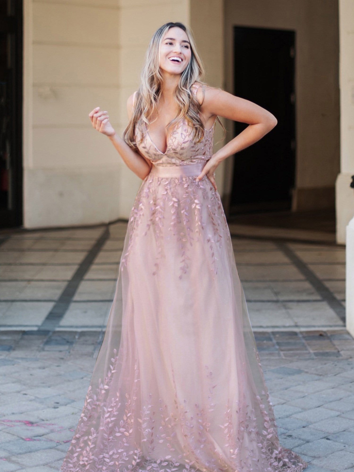 Color=Pink | Romantic V-Neck Embroidery Maxi Bridesmaid Dress-Pink 3 Color=Pink | Romantic V-Neck Embroidery Maxi Bridesmaid Dress-Pink 3