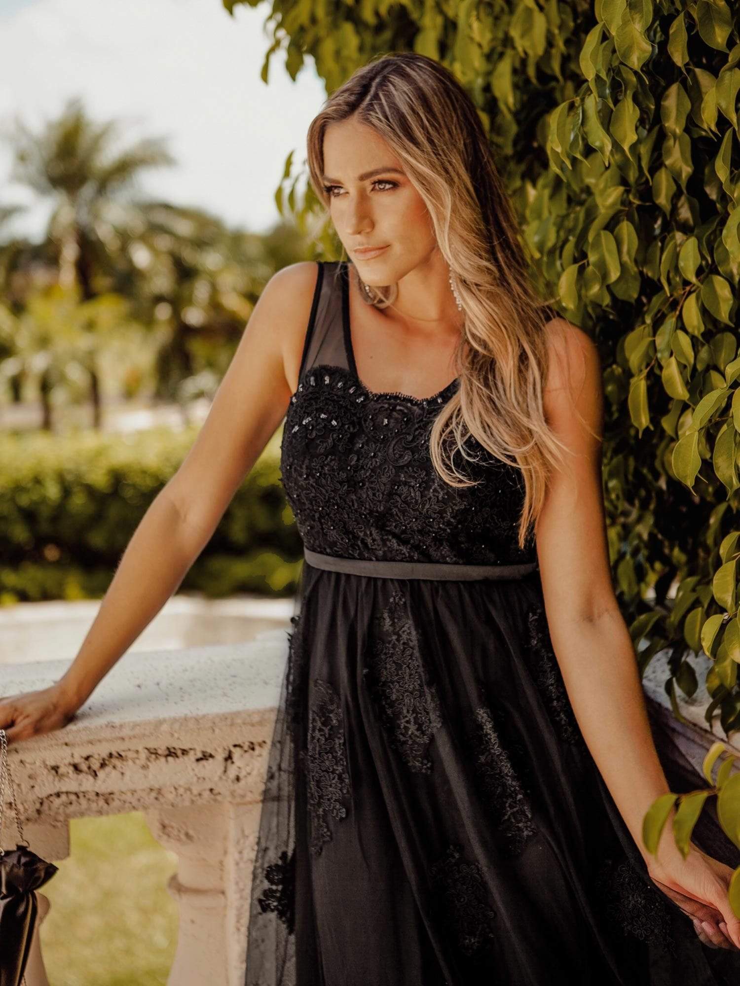 COLOR=Black | Women Elegant V Neck Sleeveless Lace Evening Cocktail Party Dresses-Black 4 COLOR=Black | Women Elegant V Neck Sleeveless Lace Evening Cocktail Party Dresses-Black 4